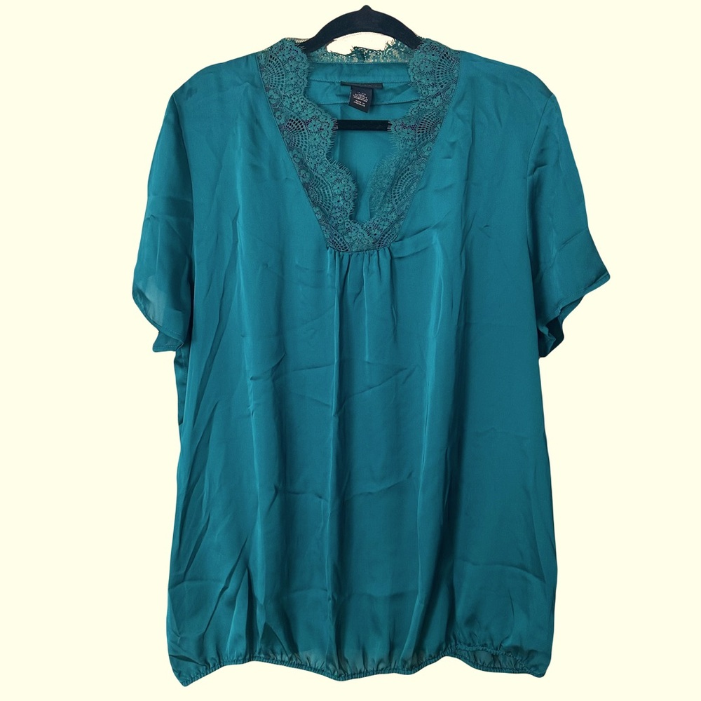 Lane Bryant 18/20 Deep Green Blouse with Lace Neckline